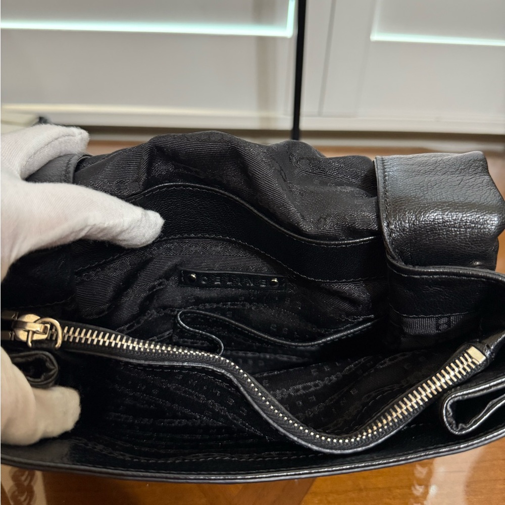 🔥 Sale 🔥- Celine Black Leather Bag with Chain Strap and Lock Set - Picture 14 of 16